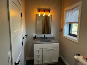 Downtown Loft - Image 5