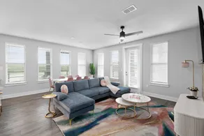 Paradise Escape: Stylish 3BR/2BA with Pool & Gym - Image 5