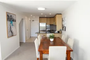 Loft-Style CBD 1-Bed with Rooftop Terrace  BBQ - Image 2