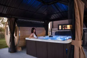 Percy Boom Luxury Home: Hot Tub/ Sauna/ Game Room - Image 5