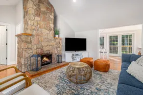Remodeled Home Near Lake Mi, Fire Pit - Image 3