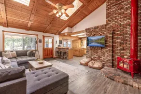 Summer Retreat|5BR Stay Near Lake, Hikes~Water Fun - Image 2