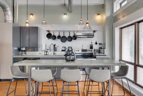 The Vintage Gem | Covered Parking | Sleeps 8 | DT - Image 2