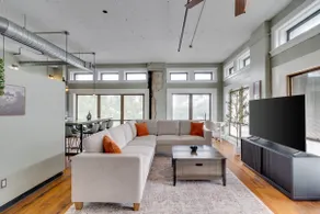 The Vintage Gem | Covered Parking | Sleeps 8 | DT - Image 3