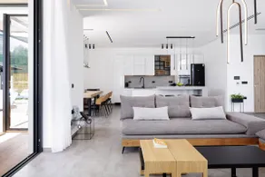 Luxury ensuite villa in Pigi, steps to amenities! - Image 4