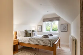 Poppy Cottage - Cosy 2 Bedroom, Perfect for Family! - Image 2