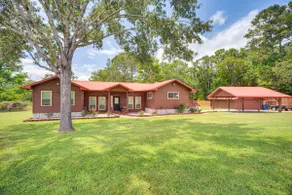 Onalaska Home w/ Game Room, Sunroom & Lake View! - Image 3