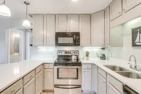 Breezy Darien Condo w/ Tranquil Marsh Views! - Image 3