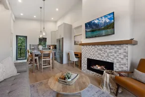 Azure Shores at The Beach House - Image 2