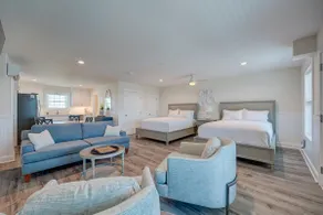 Saltwater Suites, 207 Queen 2nd Floor - Image 2