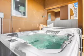 Beachfront 4BR/4.5BA Designer Home w/ Hot Tub - Image 3