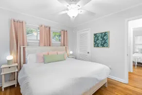 3BR Pool Home | Free Parking | Near Airport + DT - Image 4