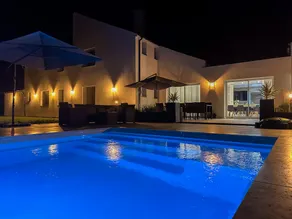 Villa with pool, home theater, private land - Image 2