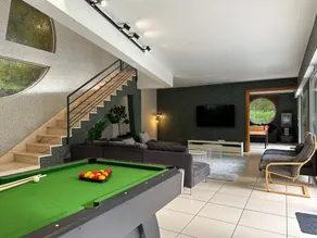 Villa with pool, home theater, private land - Image 5