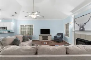 Quiet Family Home - Near Everything - Image 5