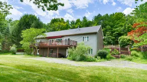 Watkin' Lakeside: Minutes from Downtown Watkins! - Image 2
