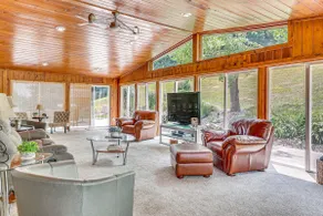 Spacious Ohio Family Home on 5-acre Property! - Image 4