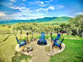 Working Vineyard W/ Cozy, Pool Table, Fire Pit - Image 2