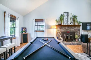 Working Vineyard W/ Cozy, Pool Table, Fire Pit - Image 4