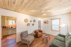 #StayinMyDistrict Brussels Bungalow - Image 2