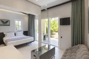 Modern studio in the heart of Old Port in Spetses - Image 4