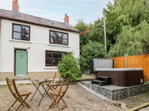 Fisherman's Cottage - Image 3
