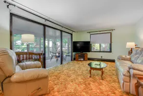 Waterfront Berry Lake Getaway w/ Sunroom! - Image 3