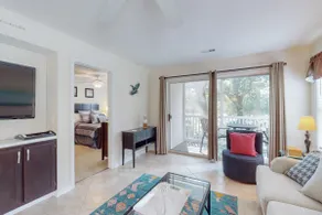 Balcony & Pool Access: 'Longs Cozy Haven' - Image 4