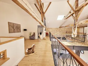 Spacious loft-style house with a pool table - Image 4