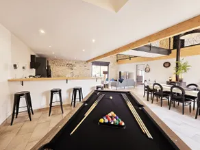Spacious loft-style house with a pool table - Image 2