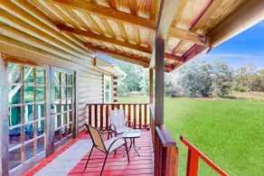Waterfront Views! Countryside Cabin in Clermont - Image 5