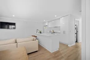 Lumeah Modern Spacious Walkable Wagga Townhouse - Image 3