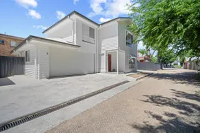 Lumeah Modern Spacious Walkable Wagga Townhouse - Image 2