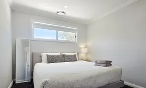 Lumeah Modern Spacious Walkable Wagga Townhouse - Image 5