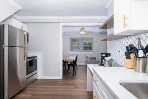 Sojourn Beach Side Paradise Cove Suite - Image 3