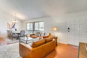 Huntington Beach Home: Fire Pit, Grill + More! - Image 4