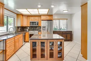 Huntington Beach Home: Fire Pit, Grill + More! - Image 3
