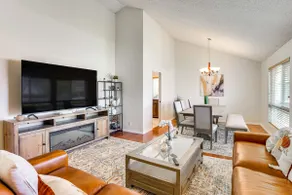 Huntington Beach Home: Fire Pit, Grill + More! - Image 5