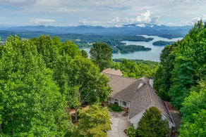 Million-dollar Views & Patio: Hiawassee Hideaway - Image 2