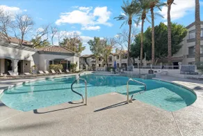 Stunningly Designed Heated Pool & Spa Sleeps 6 - Image 3