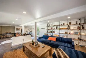 Wine Country Estate by AvantStay - Image 3