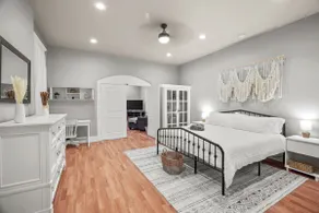 Modern Historic Flat by UTEP - Image 3