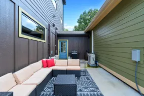 In town Condo w/ private hot tub. - Image 3