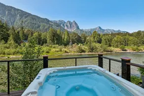 Mt. Index Riverside with hot tub, wifi, grill, fireplace and more! - Image 2