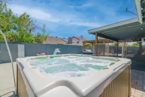New, king Beds, Pool, Hot Tub, Outdoor Fireplace - Image 5