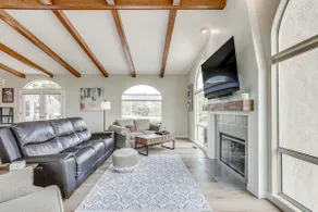 San Marcos Getaway w/ Deck & Lake Views! - Image 5