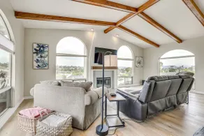 San Marcos Getaway w/ Deck & Lake Views! - Image 2