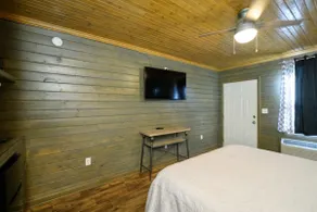 Orchard Oasis with High-Speed Internet/Smart TV! - Image 2