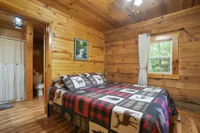 Fireflies Hollow | Romantic Pond Retreat, Hot Tub - Image 5