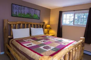Condo Overlooking Fall River with Personal Hot Tub - Image 5